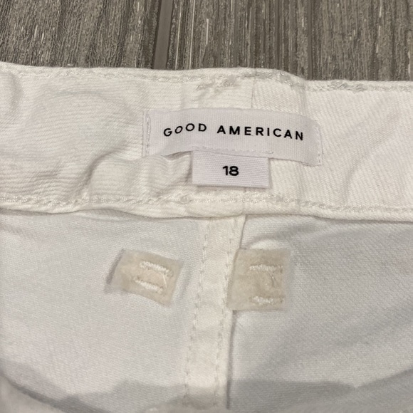 Good American Bombshell Short Size 18 NWT - Picture 4 of 8